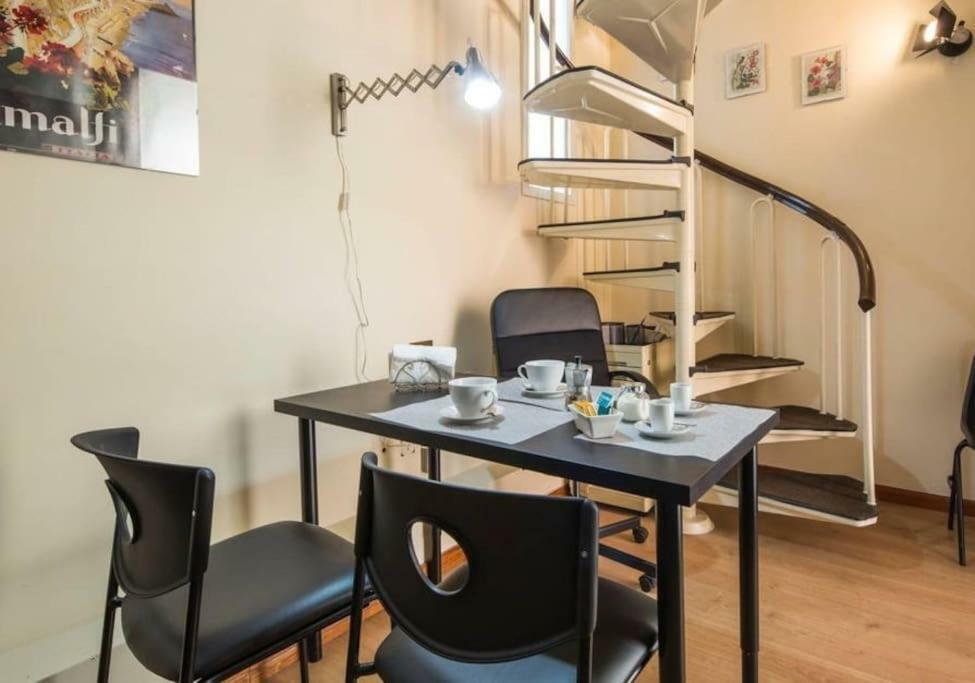 Bilocale In Centro Daire Salerno Dış mekan fotoğraf